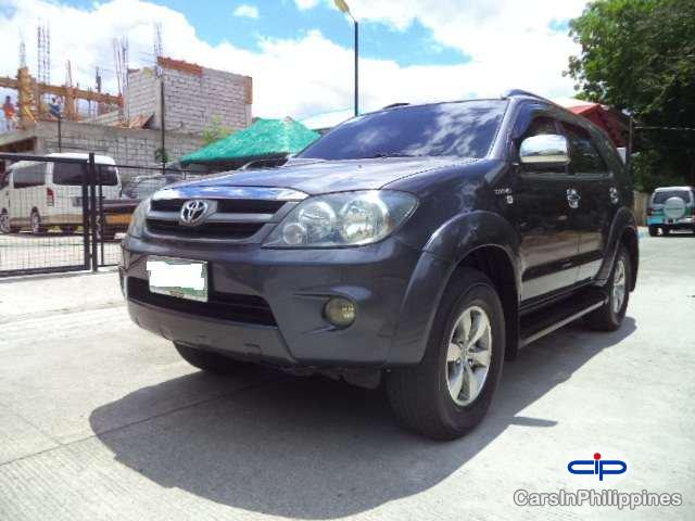 Picture of Toyota Fortuner Automatic 2007