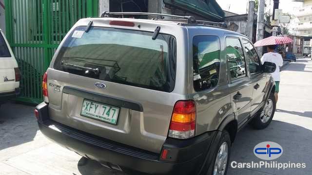 Picture of Ford Escape Manual 2003