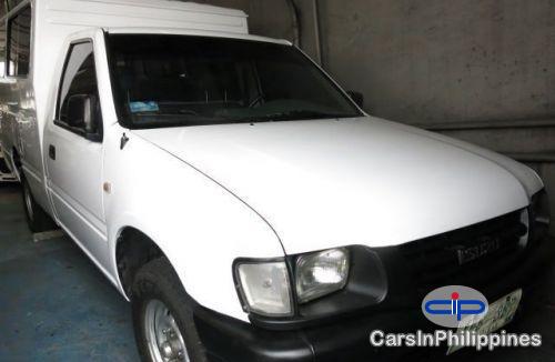 Isuzu Manual 2002 - image 3