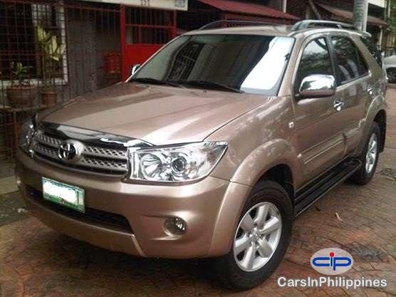 Picture of Toyota Fortuner Automatic 2008