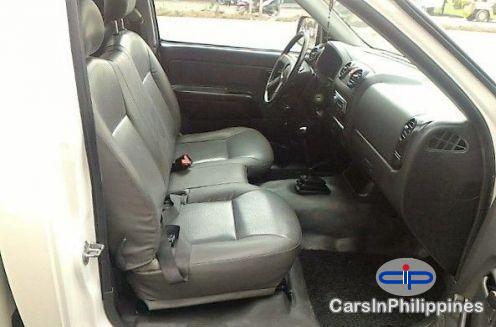 Isuzu D-Max Manual 2010 - image 4