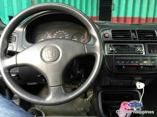 Honda Civic Manual - image 2