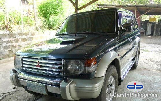 Picture of Mitsubishi Pajero Manual 1998