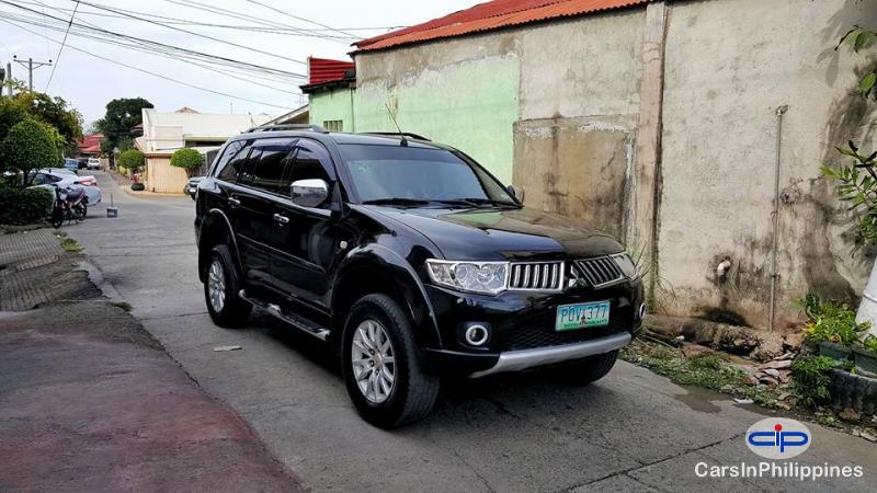 Picture of Mitsubishi Montero Sport Automatic
