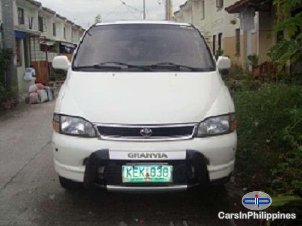 Pictures of Toyota Granvia Automatic