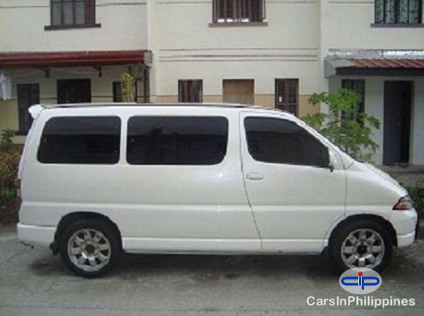 Toyota Granvia Automatic - image 2