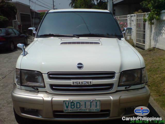 Isuzu Trooper Automatic 2000