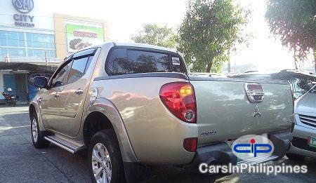 Mitsubishi Strada Manual 2010