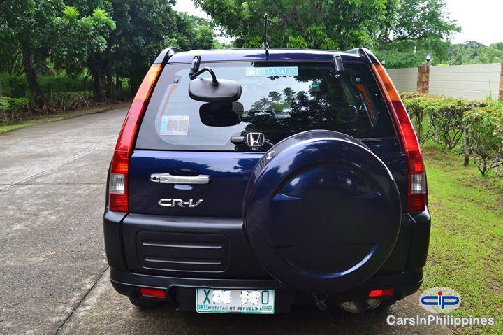 Honda CR-V Automatic - image 9