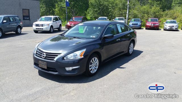 Pictures of Nissan Altima Automatic 2013