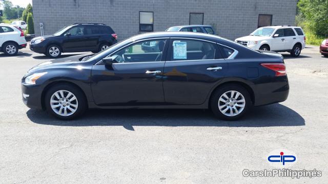 Nissan Altima Automatic 2013 - image 2
