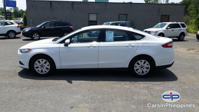 Ford Fusion Automatic 2014
