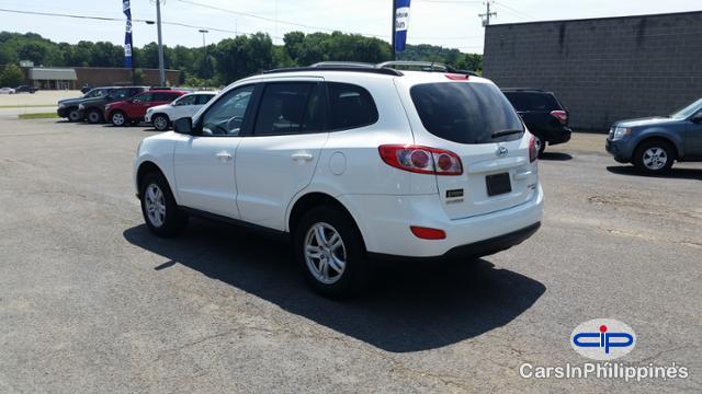Hyundai Santa Fe Automatic 2010 - image 2