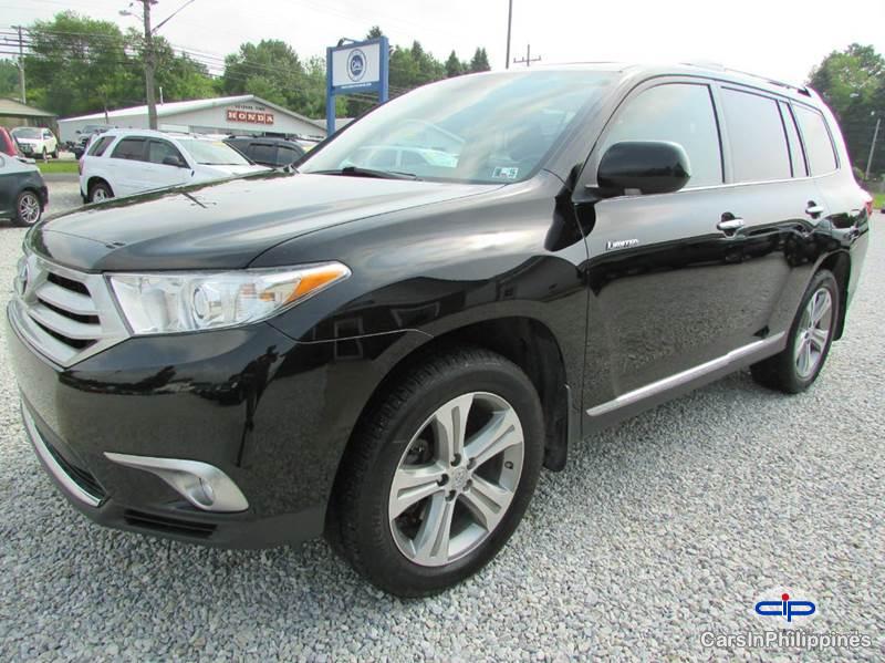 Toyota Highlander Automatic 2011 in Metro Manila