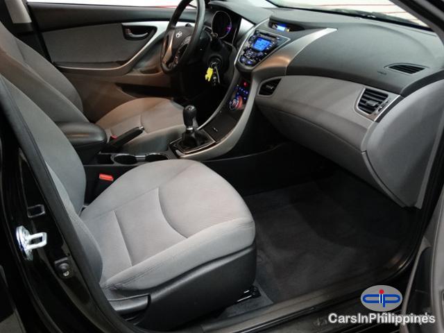 Hyundai Elantra Automatic 2013 - image 6