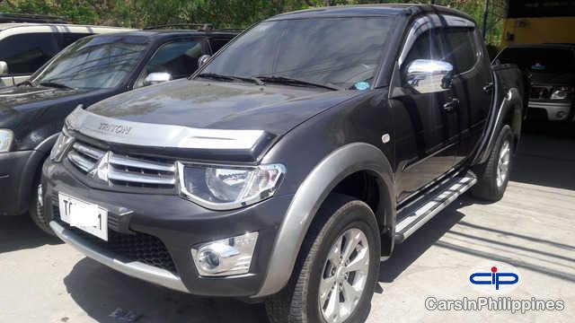 Picture of Mitsubishi Strada Automatic 2012