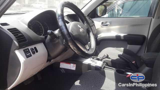 Mitsubishi Strada Automatic 2012 in Nueva Ecija