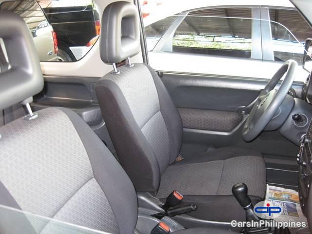 Suzuki Jimny Manual 2007 - image 2