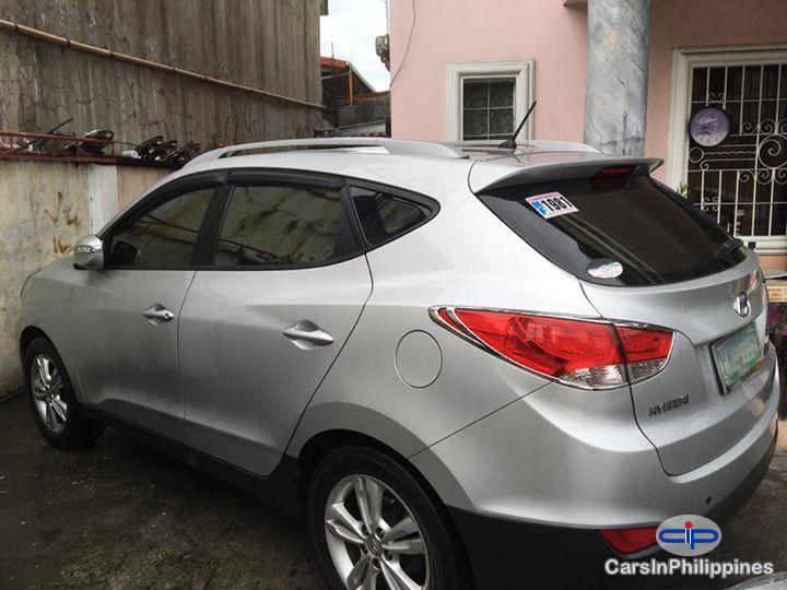 Hyundai Tucson Automatic 2010 - image 2