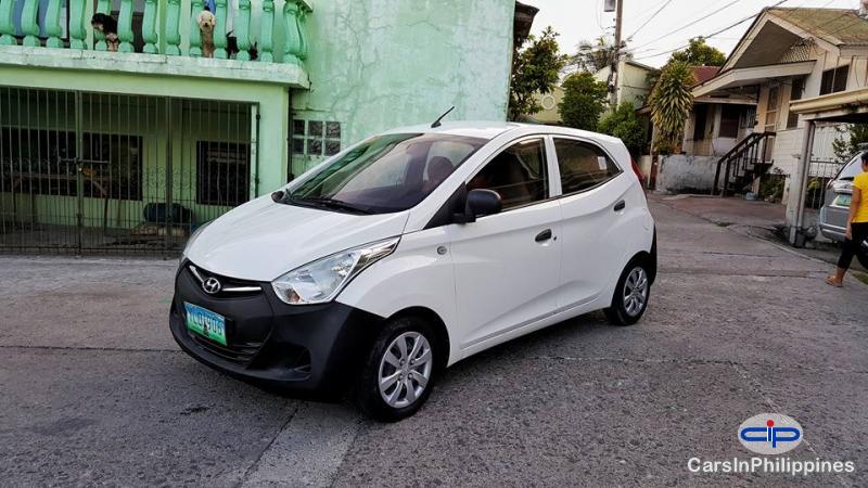Pictures of Hyundai Eon Automatic