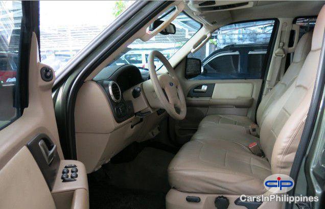Ford Expedition - image 3