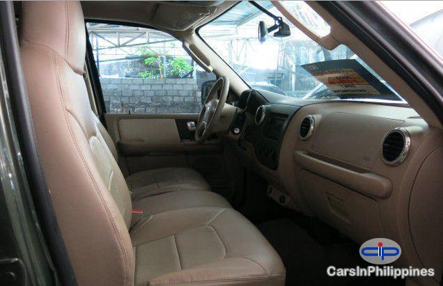 Ford Expedition - image 4