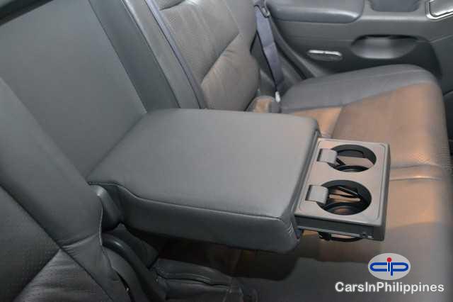 Toyota Land Cruiser - image 3