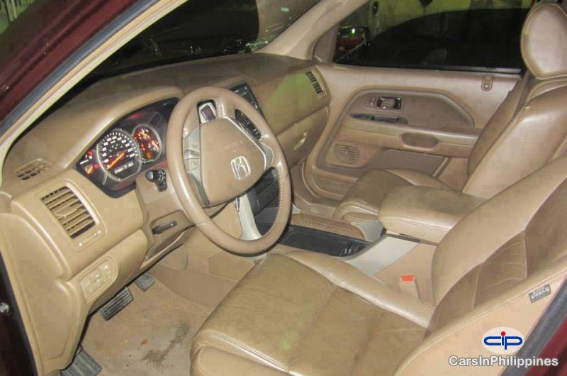 Honda Pilot Automatic - image 3