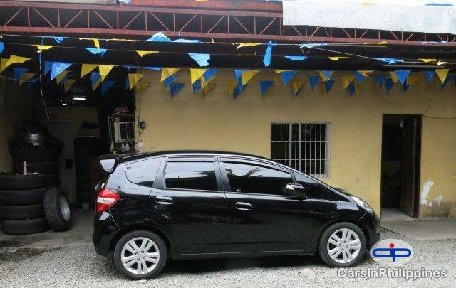 Picture of Honda Jazz Manual 2012