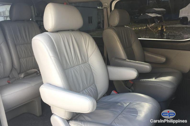 Toyota Granvia Automatic 2011 - image 4