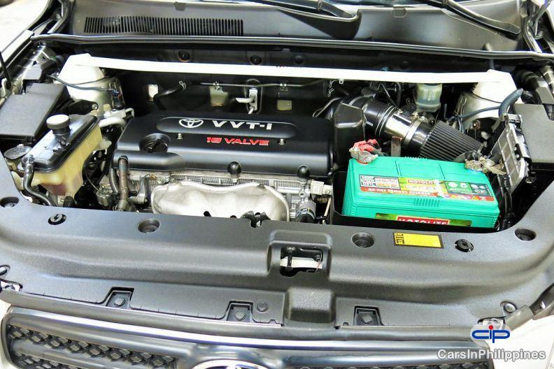 Toyota RAV4 - image 4