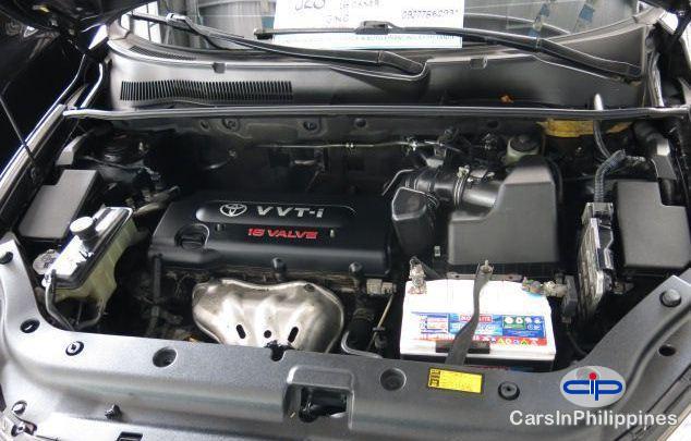Toyota RAV4 - image 4