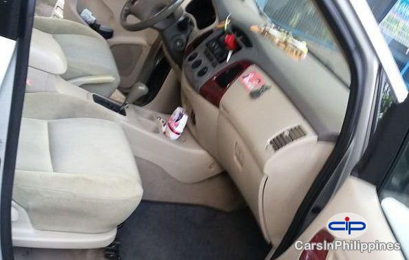 Toyota Innova - image 3