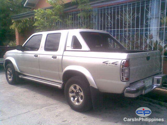Nissan Frontier Automatic 2002 in Antique