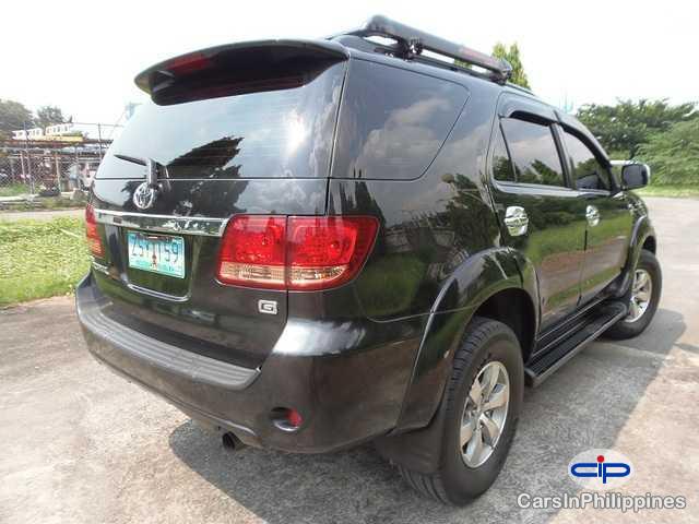Toyota Fortuner Automatic 2009 - image 3