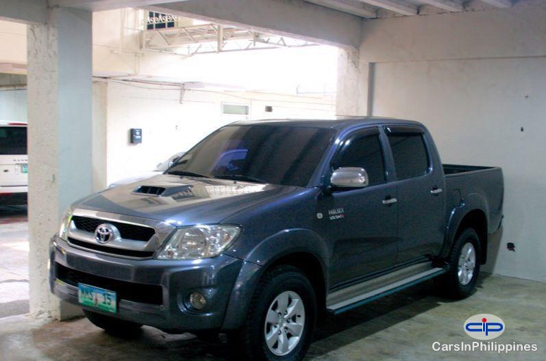 Pictures of Toyota Hilux Automatic