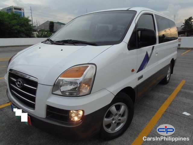 Picture of Hyundai Starex