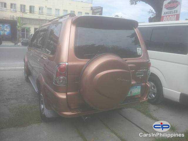 Isuzu Crosswind - image 3