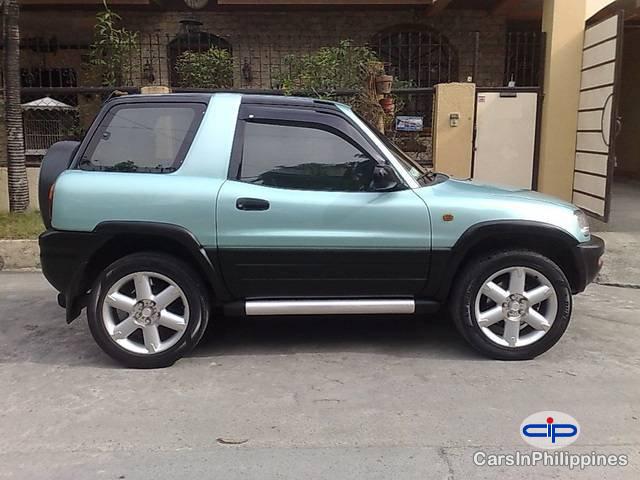 Pictures of Toyota RAV4 Manual