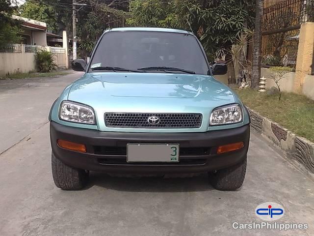 Toyota RAV4 Manual - image 3