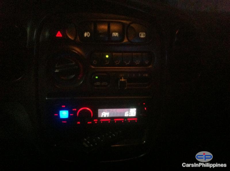 Hyundai Starex Automatic - image 7