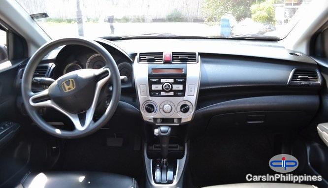 Honda City Automatic - image 5