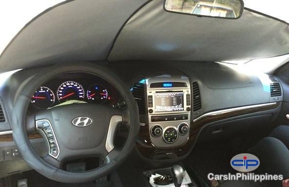 Hyundai Santa Fe Automatic in Davao del Norte