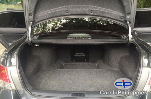 Honda Accord Automatic 2010 - image 6