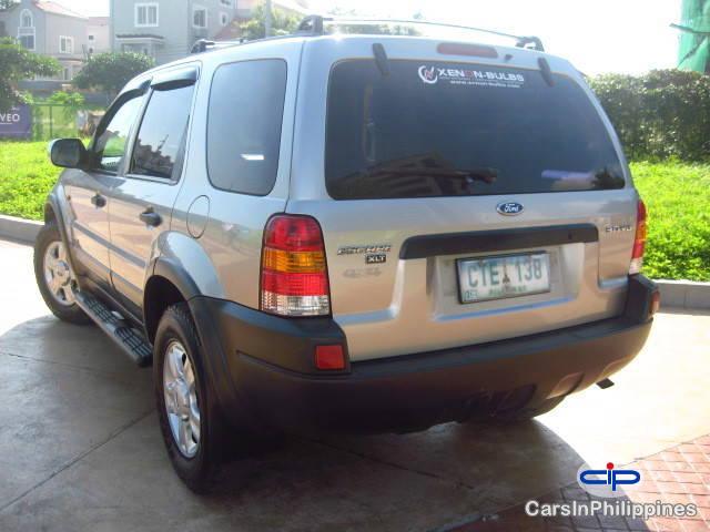 Ford Escape - image 3