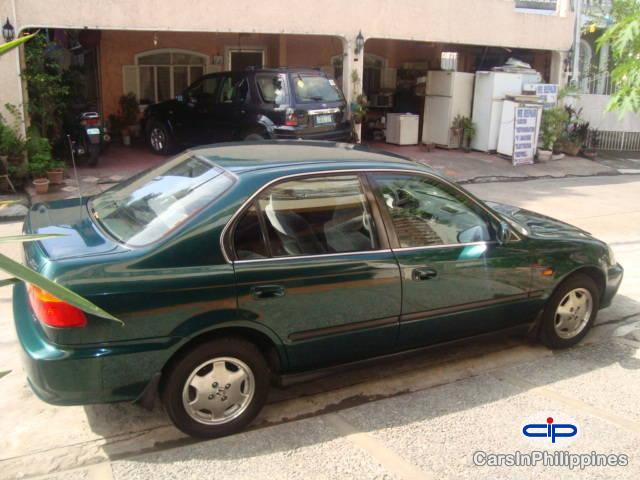 Honda Civic - image 2