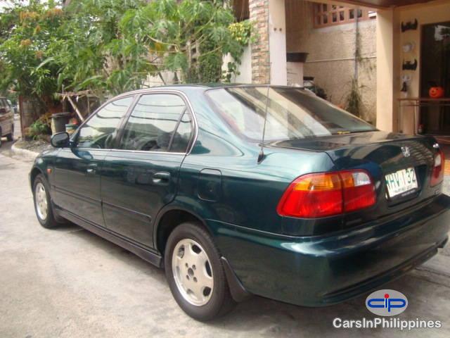 Honda Civic - image 3