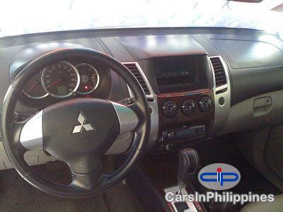 Mitsubishi Montero Sport - image 2