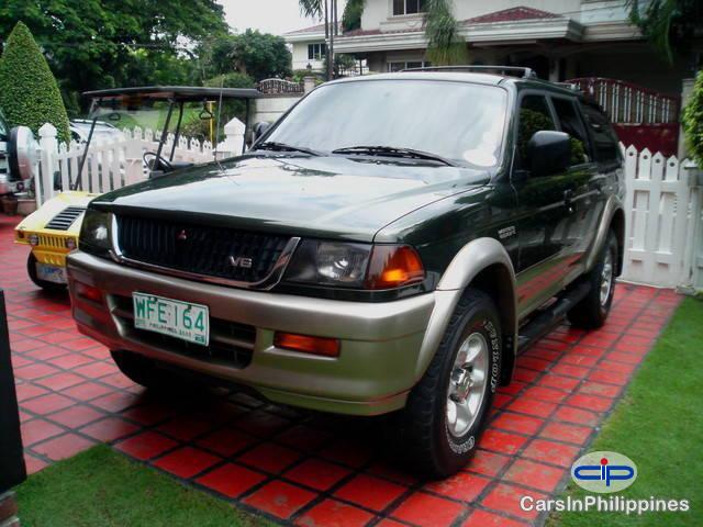 Mitsubishi Montero Sport - image 2