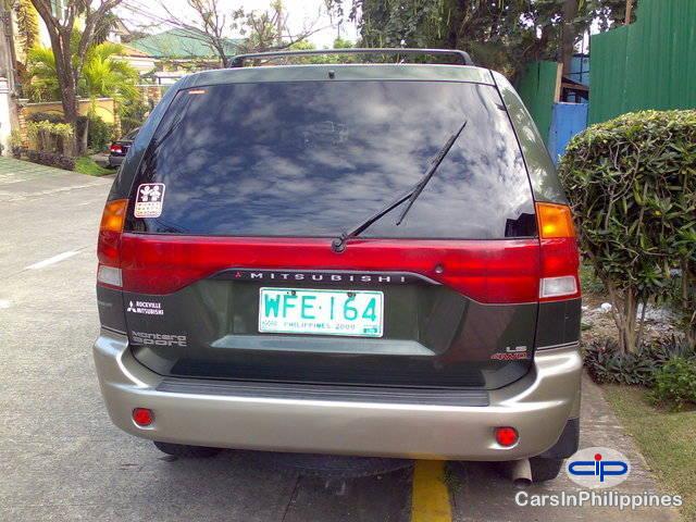 Mitsubishi Montero Sport - image 3